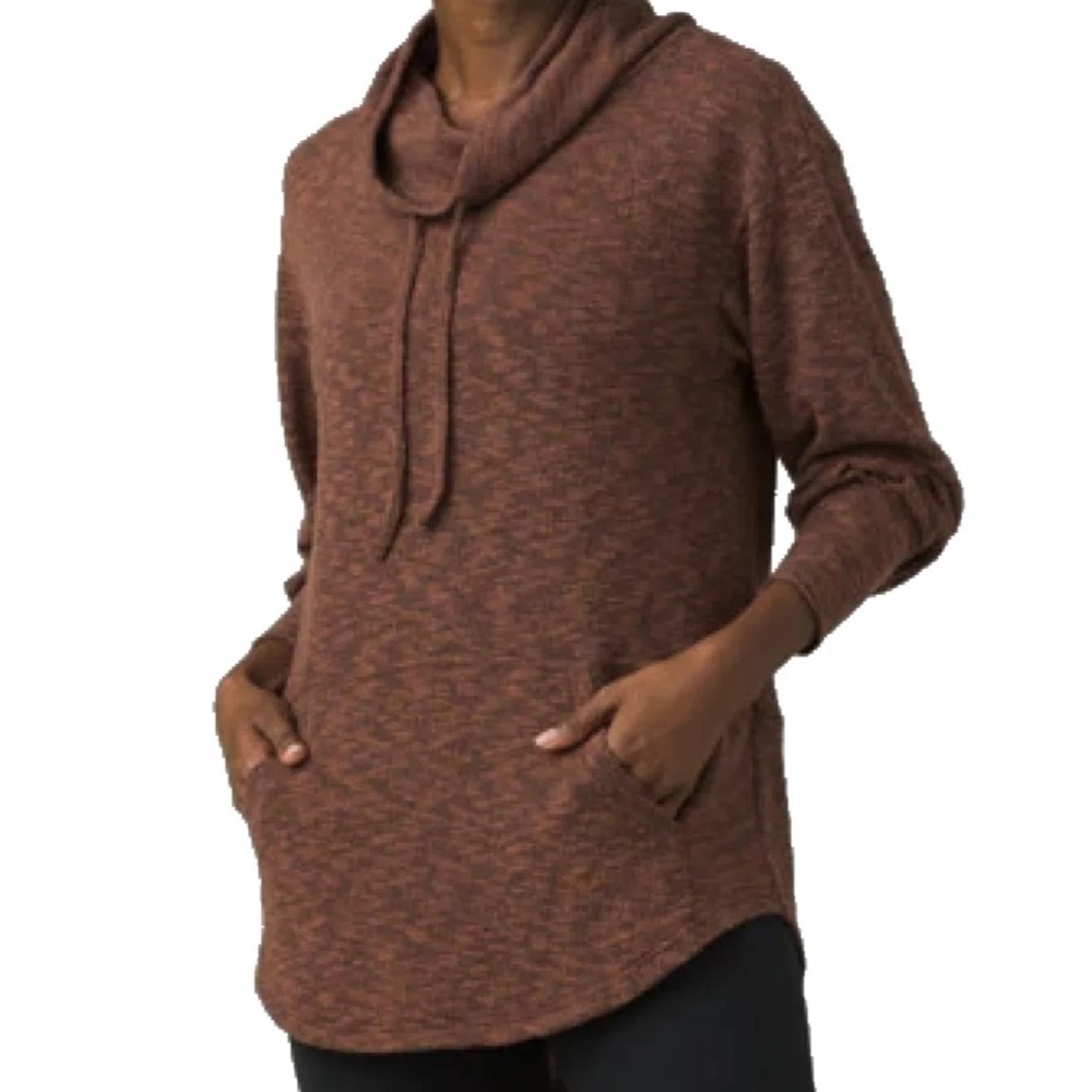 Prana Frieda top